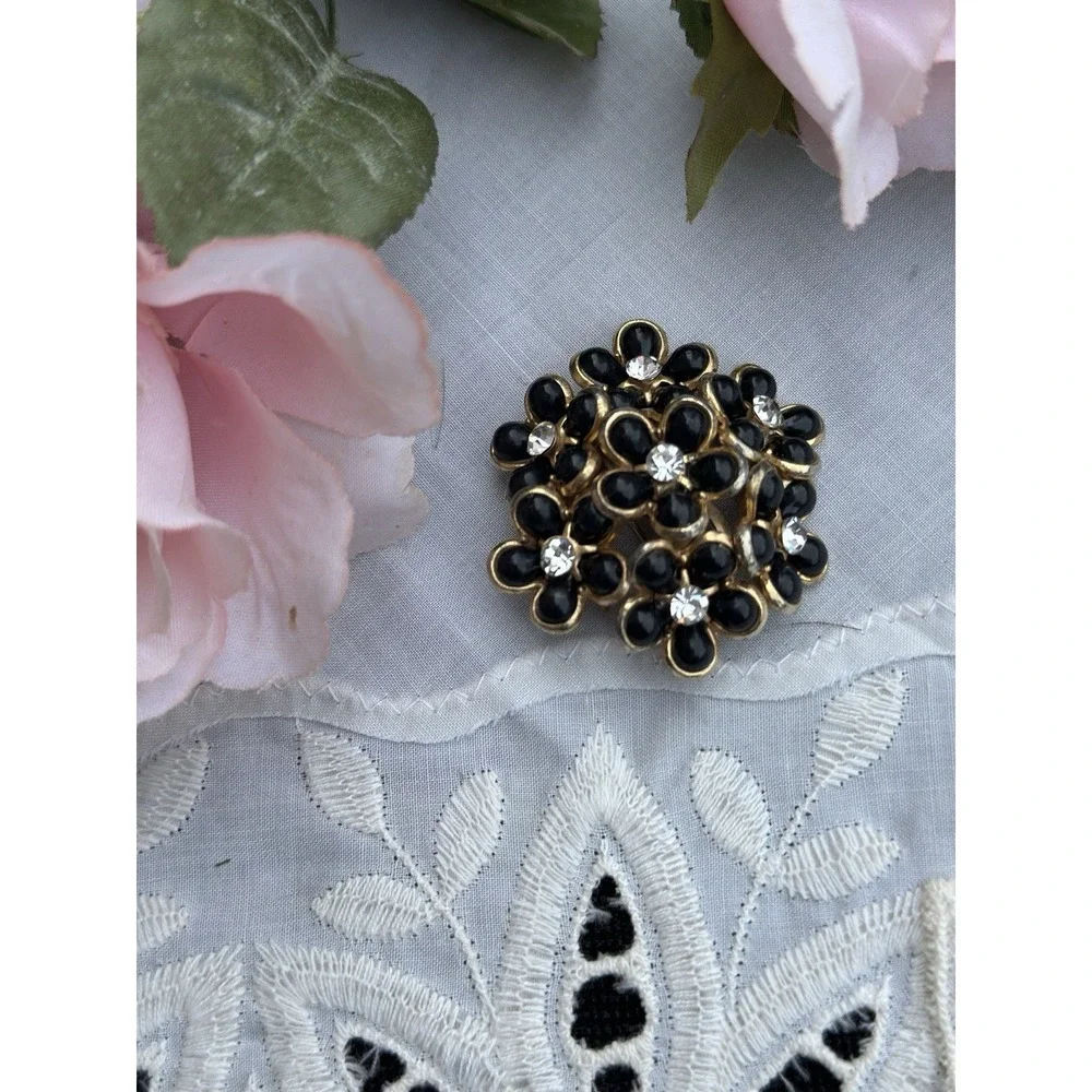 Vintage Brooch 1‎ 5/8